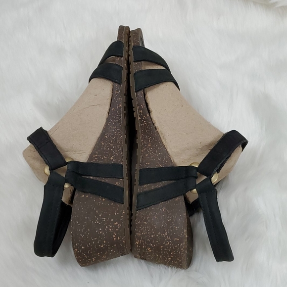 Teva | Shoes | Teva Leather Black Sandals Platform Size 8 | Poshmark